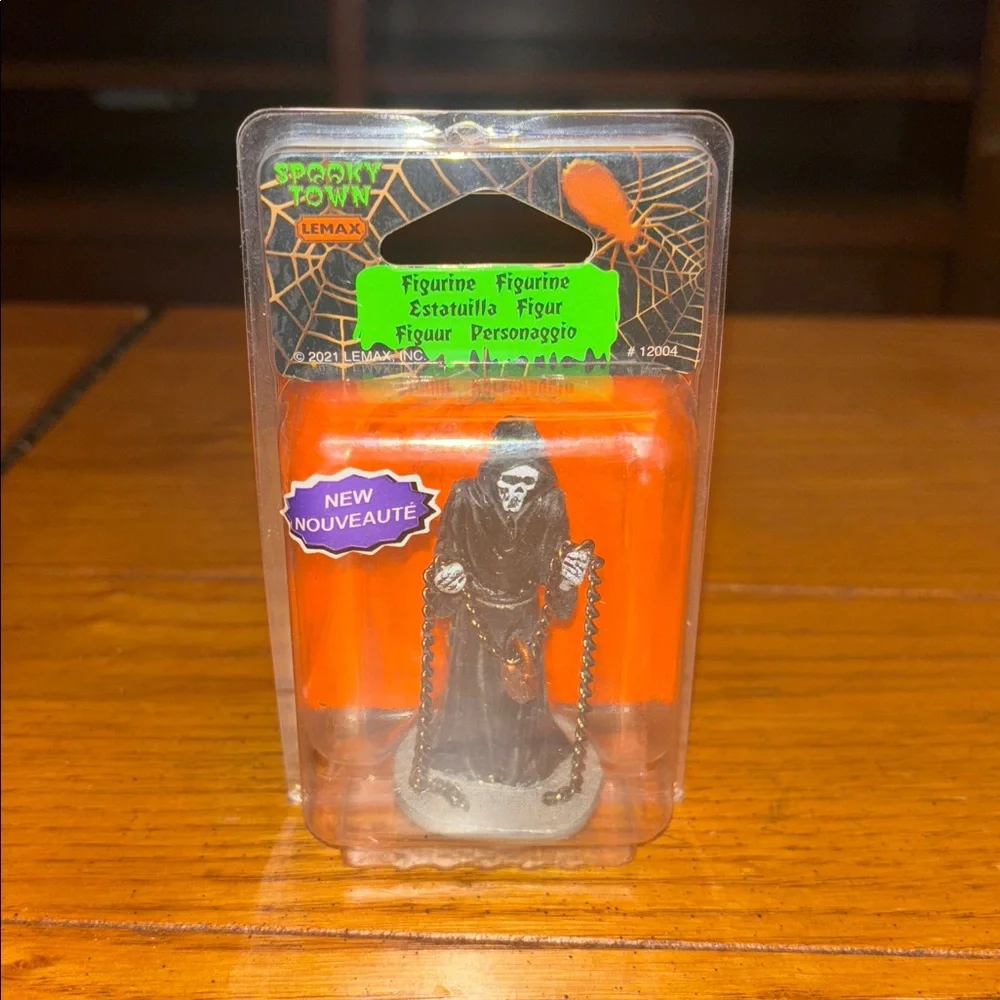 Halloween Miniature Toy Set with Pumpkins and Figurines - Picture 4 of 14